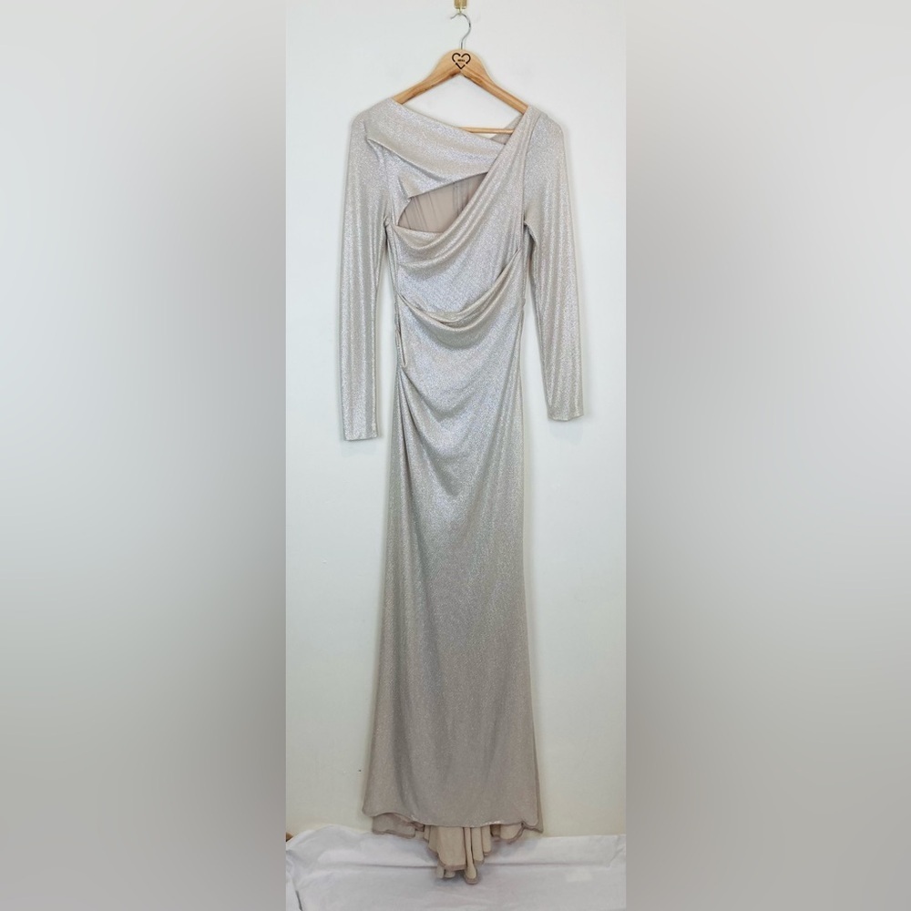 Talbot Runhof champagne colored long sleeve metallic full length gown. Size 8/38 - Picture 2 of 9